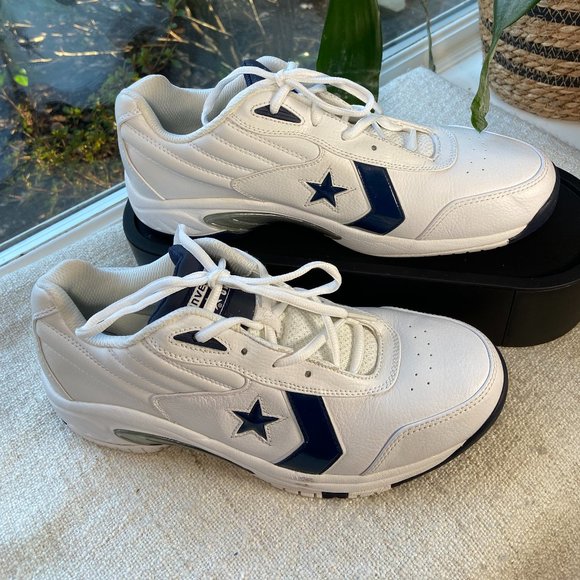 Converse Other - Converse NWOT Mid White/Navy leather Retro Vibe sneakers, Size 11